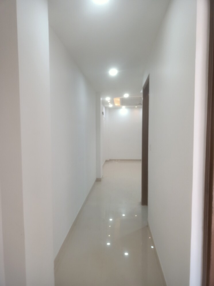 undefined, vasant kunj enclave 3 Bedroom 100 Sq.Yd. Builder Floor In Vasant Kunj Enclave Delhi 8993636