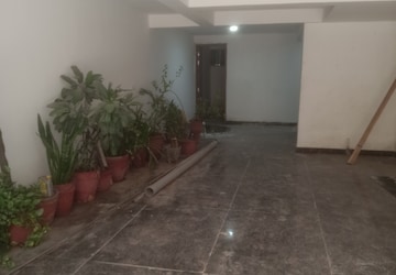 Parking in 3 BHK Builder Floor at Vasant Kunj Enclave – for Rent