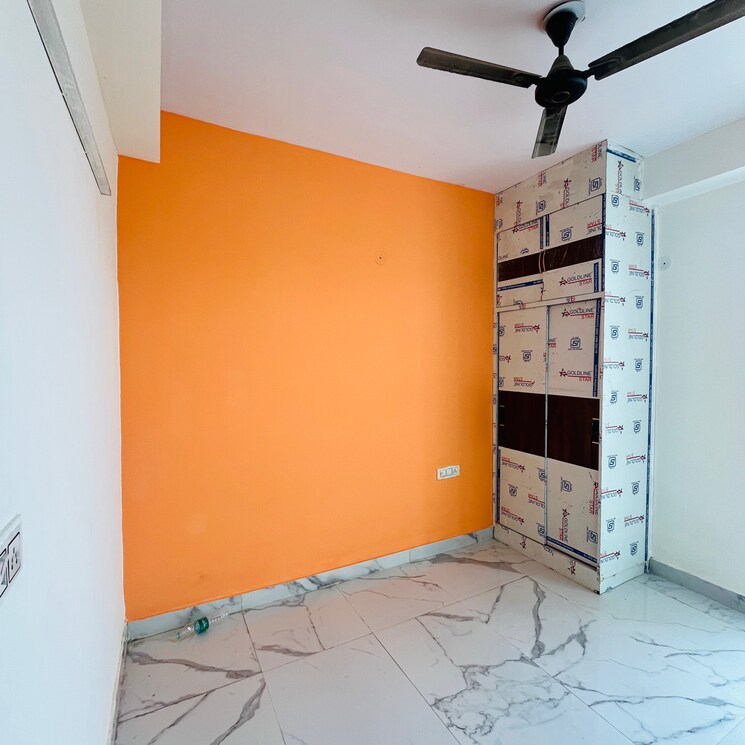 Room, aarya-vihar 1 Bedroom 650 Sq.Ft. Builder Floor In Sarfabad Village Noida 8993596