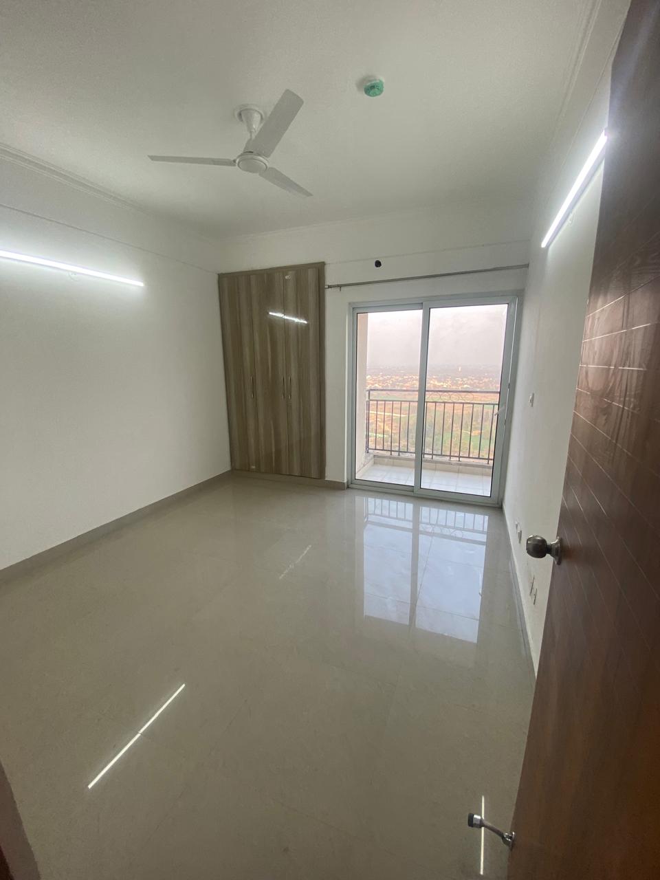 2 BHK Apartment For Rent in ATS Allure