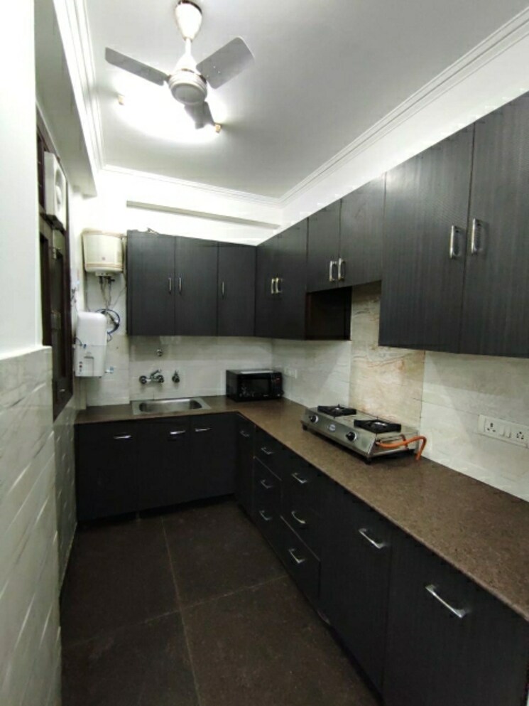 Kitchen, lajpat nagar 4 3 Bedroom 1400 Sq.Ft. Builder Floor In Lajpat Nagar 4 Delhi 8993604
