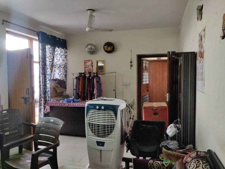 Team Area, omaxe-heights 2 Bedroom 1240 Sq.Ft. Apartment In Sector 86 Faridabad 8993609