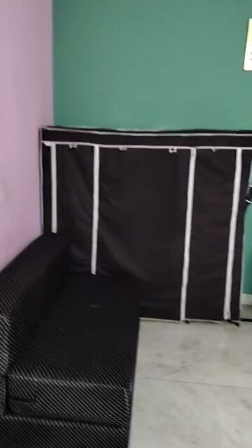 Furnished Amenities in 2 BHK Builder Floor at Vaishali Sector 3 – for Sale