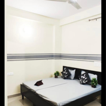 Master Bedroom in  Pg at Sector 73 – for Rent