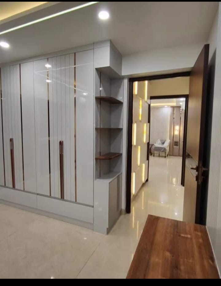 3 BHK + Servant Room 1570 Sq.Ft. Apartment in Gulmohur Garden