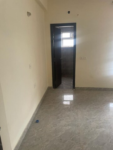 Room in 3 BHK Apartment at SRS Residency, Sector 88 – for Rent