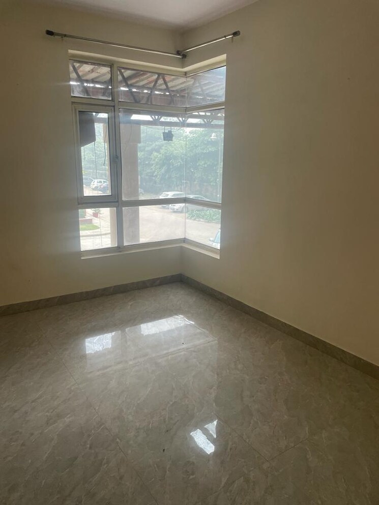 Room, srs-residency 3 Bedroom 1837 Sq.Ft. Apartment In Sector 88 Faridabad 8993624