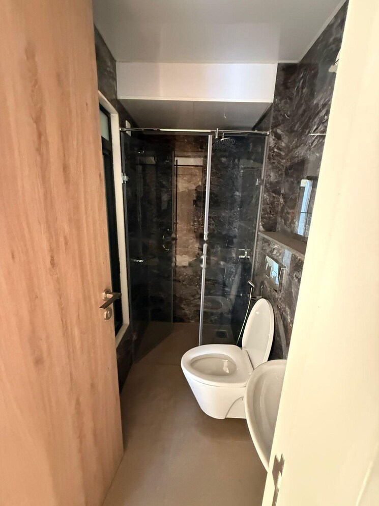 Bathroom, dosti-eastern-bay 2 Bedroom 688 Sq.Ft. Apartment In Wadala Mumbai 8993652