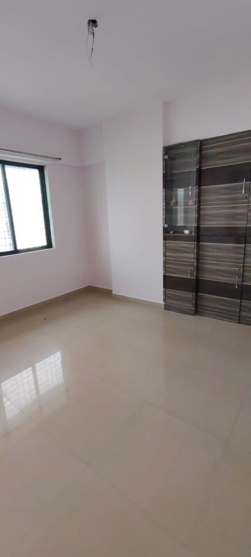 Room in 2 BHK Apartment at Ram Pushpanjali Residency, Owale – for Rent