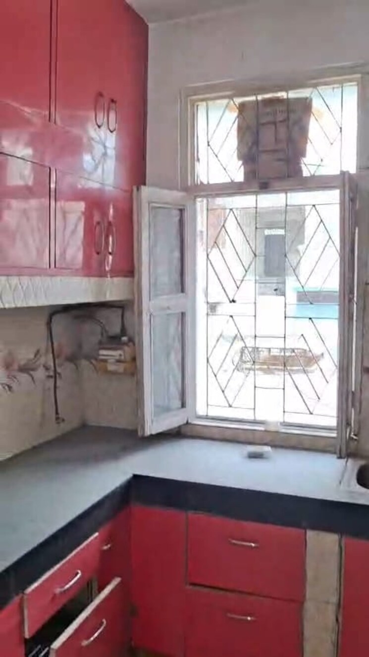 Kitchen, vaishali sector 6 3 Bedroom 1300 Sq.Ft. Builder Floor In Vaishali Sector 6 Ghaziabad 8993472