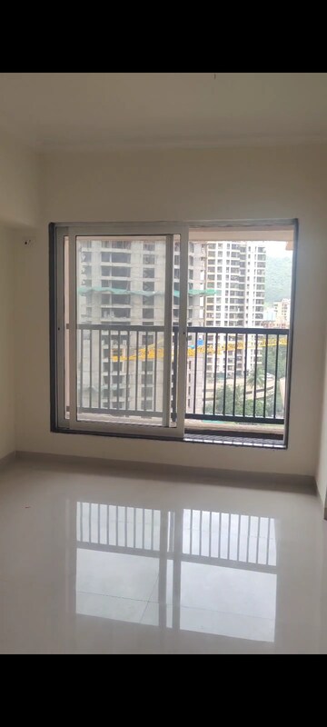 1 BHK Apartment For Rent in Raunak Residency Thane, Pokhran Road No One