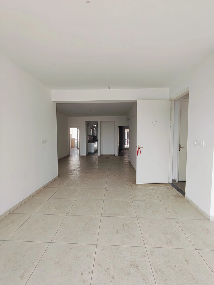 Room, sector 21d 3 Bedroom 2500 Sq.Ft. Apartment In Sector 21d Faridabad 8993666