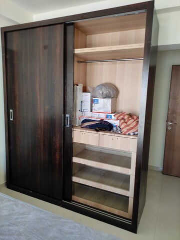 Room in 2 BHK Apartment at Godrej Prime, Chembur – for Rent