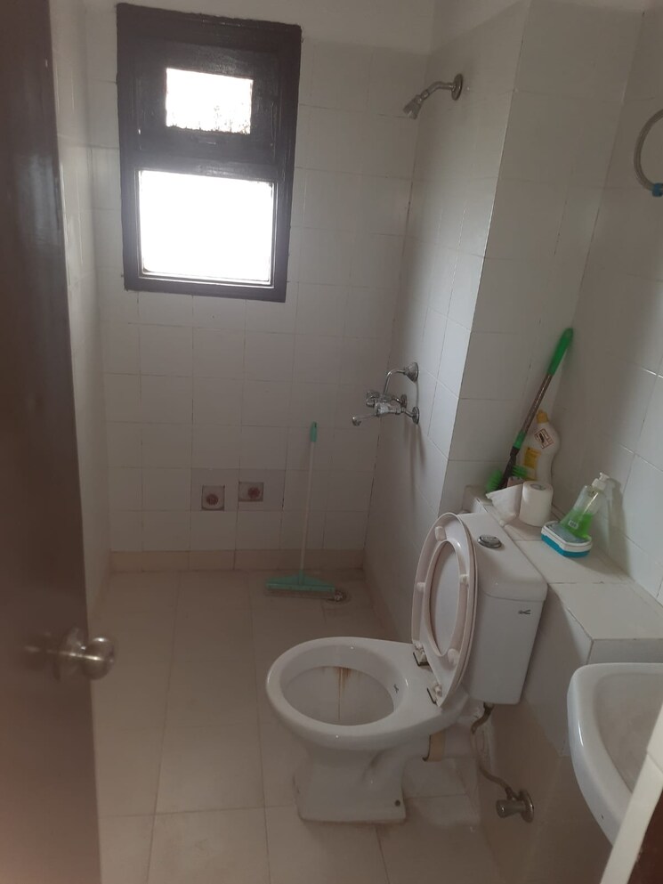 Bathroom, bptp-princess-park 2 Bedroom 1261 Sq.Ft. Apartment In Sector 86 Faridabad 8993704