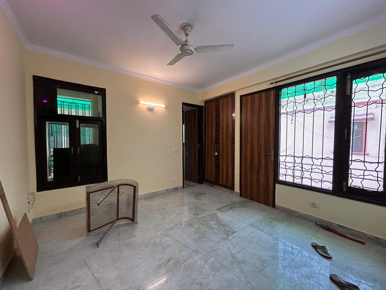 1 BHK + Extra Room Builder Floor For Rent in Chattarpur