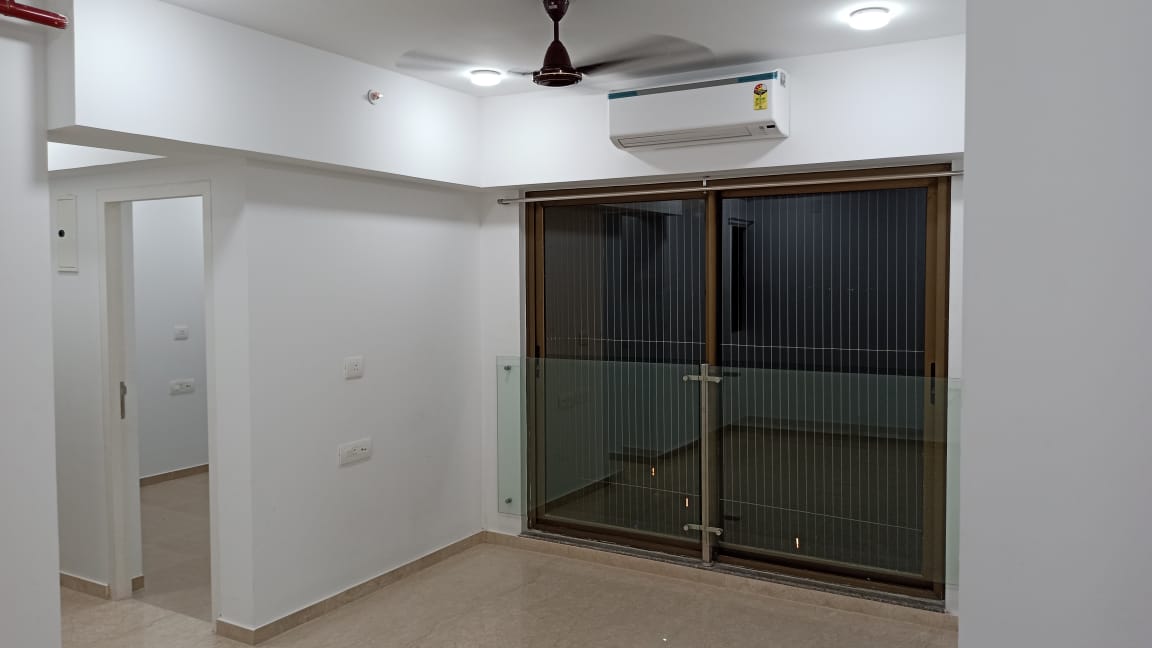 2 BHK Apartment For Rent in Kanakia Silicon Valley