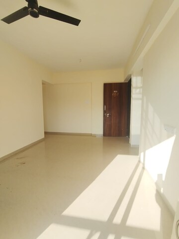 Room in 1 BHK Apartment at Puraniks City Reserva, Ghodbunder Road – for Rent