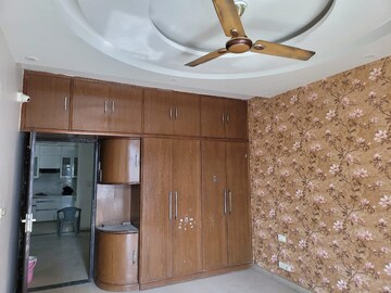 Furnished Amenities in 2 BHK Apartment at Omaxe Heights, Sector 86 – for Rent