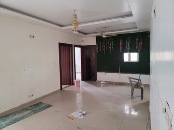 Room in 2 BHK Apartment at Omaxe Heights, Sector 86 – for Rent