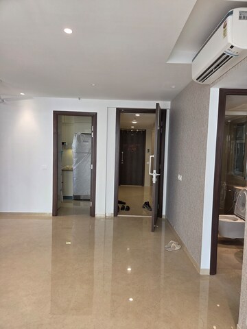 Furnished Amenities in 3 BHK Apartment at Hiranandani Highland, Powai – for Rent