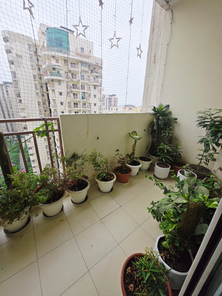 Team Area, mahagun-moderne-verona 3 Bedroom 1480 Sq.Ft. Apartment In Sector 78 Noida 8993891