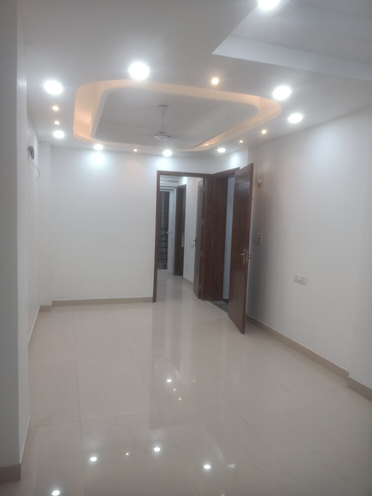 Room, vasant kunj enclave 3 Bedroom 1000 Sq.Ft. Builder Floor In Vasant Kunj Enclave Delhi 8993934