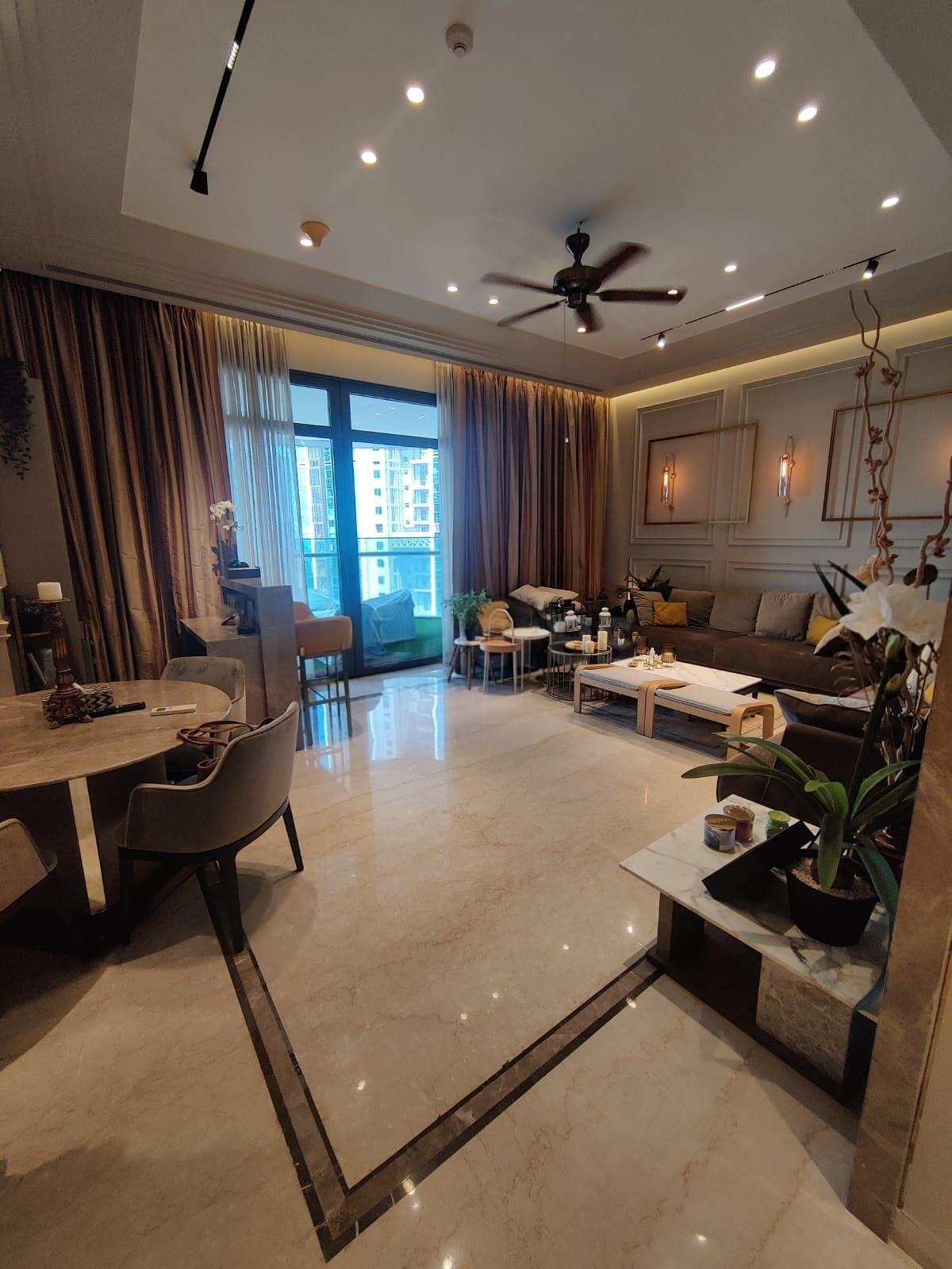 5 BHK + Pooja Room,Servant Room Apartment For Rent in Rustomjee Crown