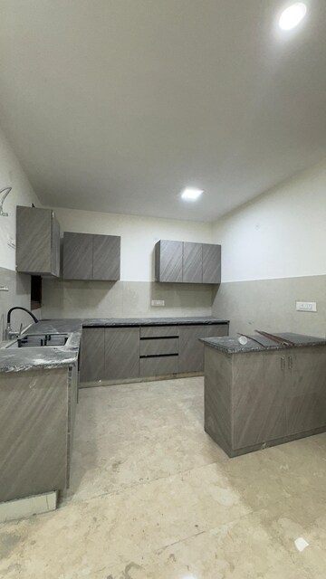 Bathroom in 3 BHK Builder Floor at Palm Residency Chhatarpur, Chattarpur – for Rent