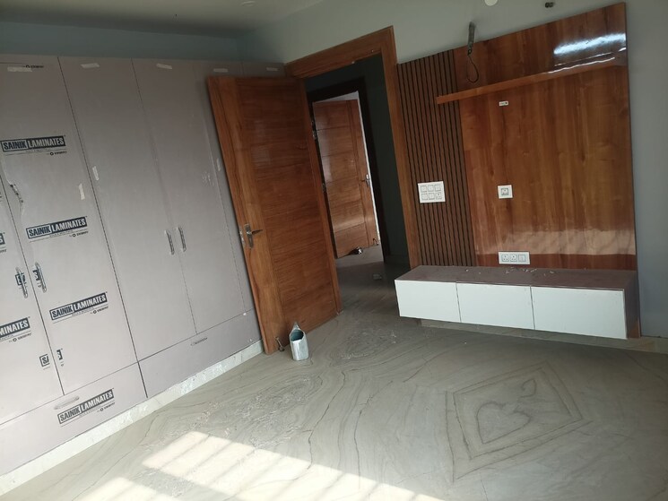 Kitchen, parklands 3 Bedroom 250 Sq.Yd. Builder Floor In Sector 85 Faridabad 8993919