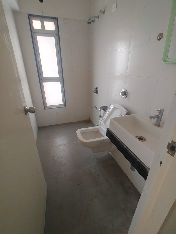 Bathroom, gagan-tisha 2 Bedroom 532 Sq.Ft. Apartment In Undri Pune 8993986