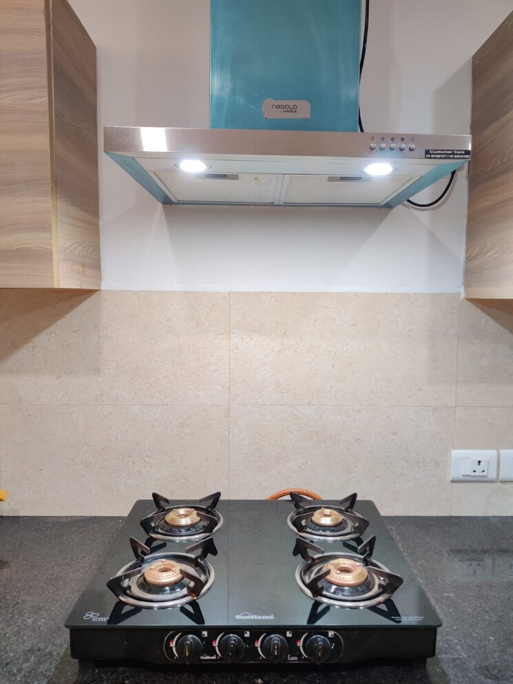  Parking, mi-rustle-court 3 Bedroom 1900 Sq.Ft. Apartment In Gomti Nagar Lucknow 8993998