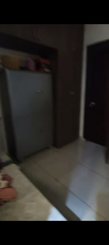 Room in 4 BHK Apartment at Landcraft Golf Links, Pandav Nagar – for Sale