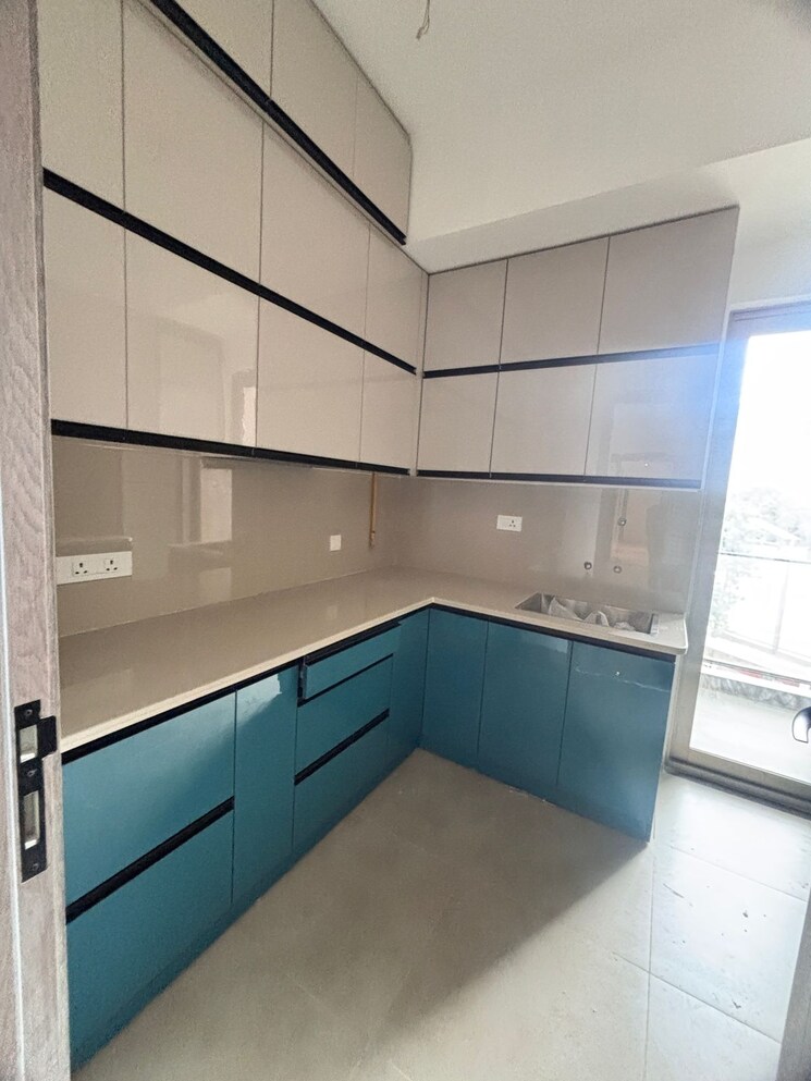 Kitchen, shalimar-one-world-belvedere-court-3 2 Bedroom 943 Sq.Ft. Apartment In Gomti Nagar Lucknow 8994028