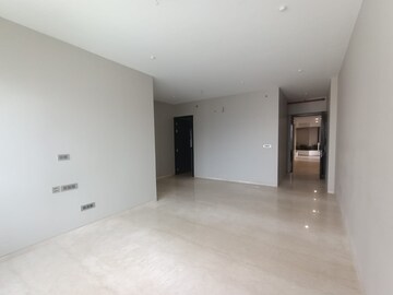 Room in 3 BHK Apartment at Oberoi Realty Enigma And Eternia, Mulund West – for Rent
