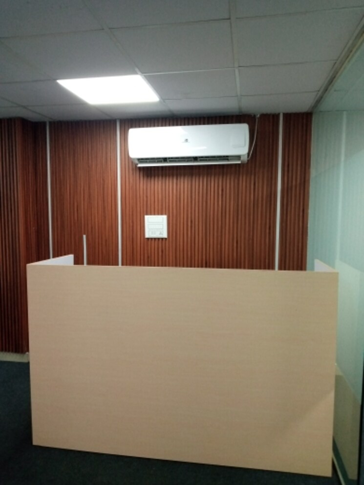 Terrace, sector 2 Commercial Office Space 2200 Sq.Ft. In Sector 2 Noida 8994148
