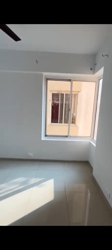 Room in 2 BHK Apartment at Wave Dream Homes, Wave City – for Sale