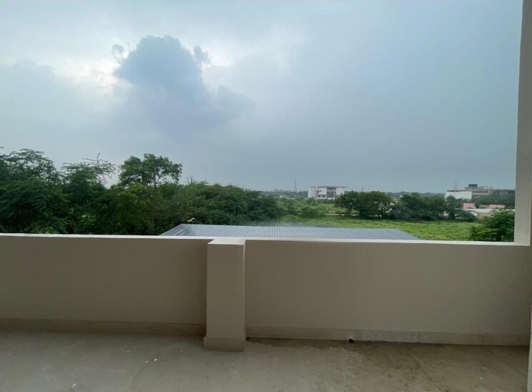 Balcony, vasant kunj 5 Bedroom 3500 Sq.Ft. Villa In Vasant Kunj Delhi 8994174