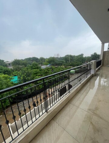 Balcony in 5 BHK Villa at Vasant Kunj – for Rent