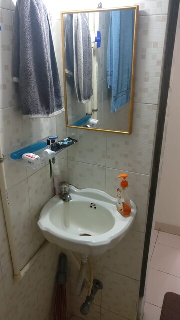 Bathroom in 1 BHK Apartment at Sai Shrushti Apartment, Kharghar – for Rent