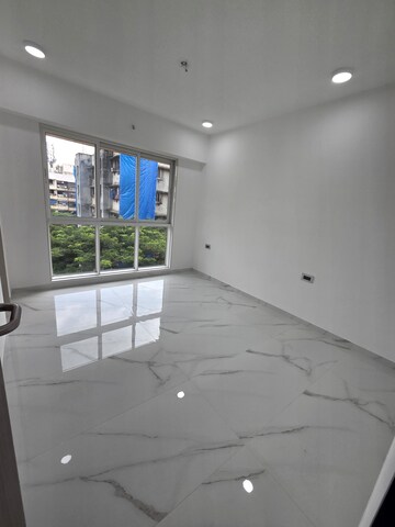 Furnished Amenities in 3 BHK Apartment at Nahar Amaryllis Towers and Plaza, Chandivali – for Rent