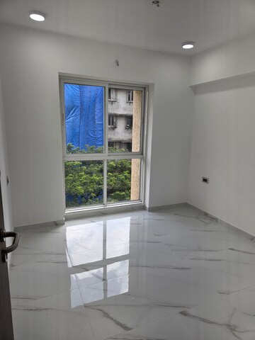 Bathroom in 3 BHK Apartment at Nahar Amaryllis Towers and Plaza, Chandivali – for Rent