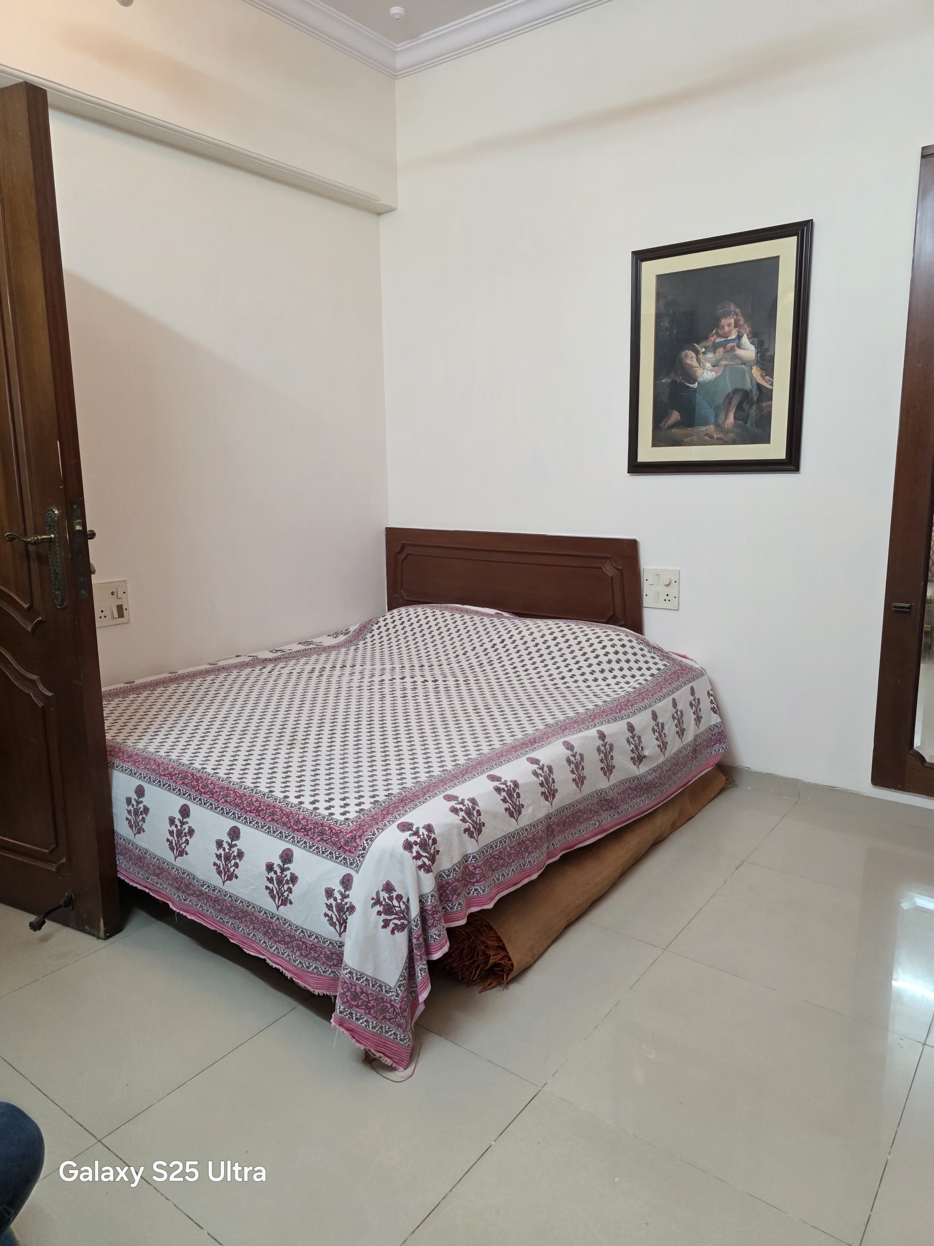 2 BHK Apartment For Rent in Cadel Plaza