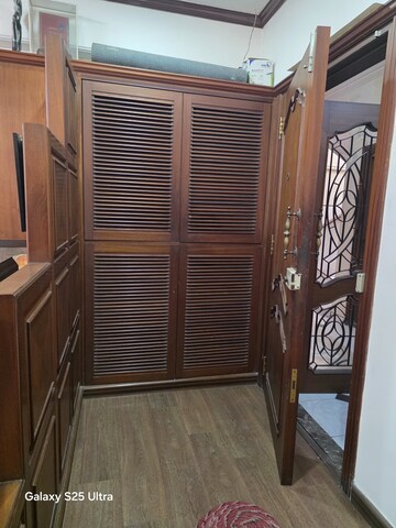  2 BHK Apartment at Cadel Plaza, Prabhadevi – for Rent