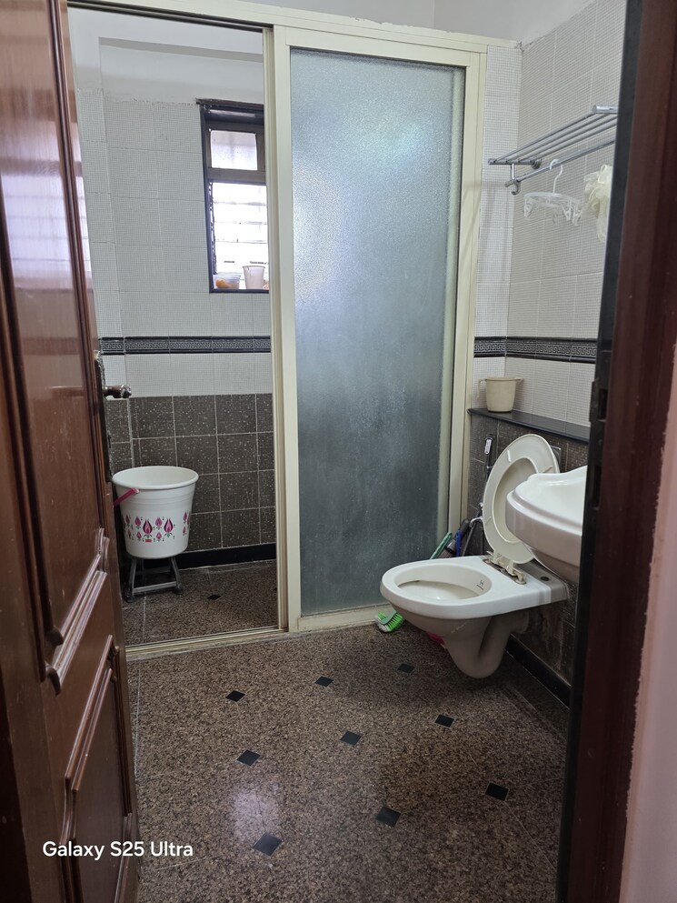 Bathroom, cadel-plaza 2 Bedroom 900 Sq.Ft. Apartment In Prabhadevi Mumbai 8994186