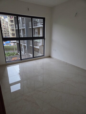 Room in 3 BHK Apartment at Godrej Urban Park, Chandivali – for Rent