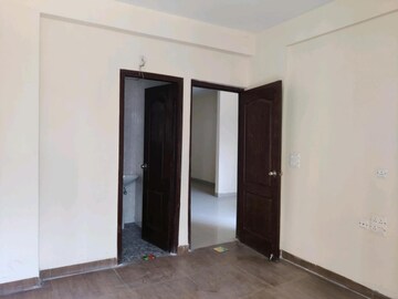 Room in 2 BHK Apartment at Aditya Urban Homes, Shahpur Bamheta – for Rent