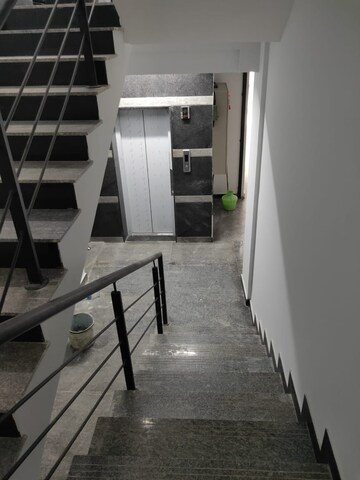  Showroom For Rent in Ashok Nagar