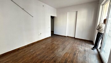 Room in 3 BHK Apartment at Puri The Pranayam, Sector 82 – for Rent