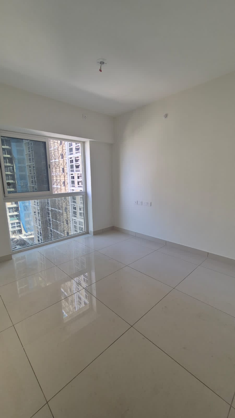 1 BHK Apartment For Rent in Shapoorji Pallonji Siennaa