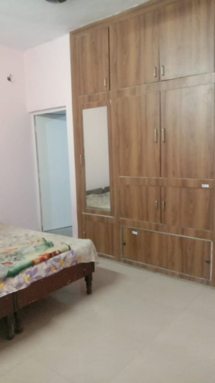 Cover Image, sector 26 3.5 Bedroom 112 Sq.Mt. Builder Floor In Sector 26 Noida 8994311